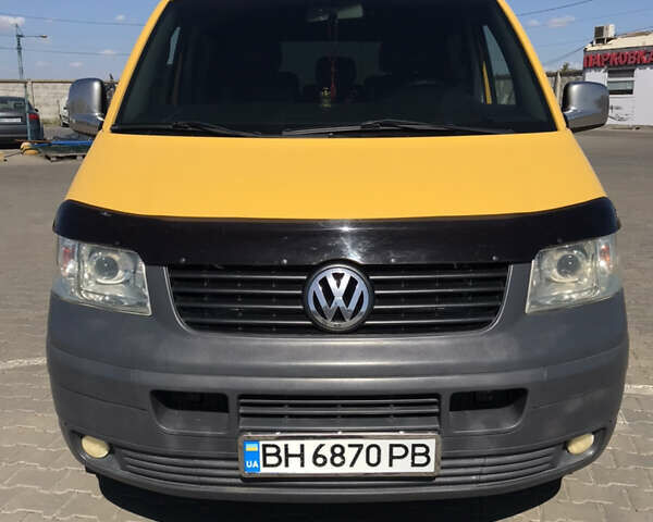 Жовтий Фольксваген Transporter, об'ємом двигуна 1.9 л та пробігом 370 тис. км за 7508 $, фото 1 на Automoto.ua