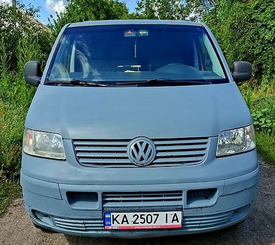 Желтый Фольксваген Transporter, объемом двигателя 2.5 л и пробегом 388 тыс. км за 5500 $, фото 1 на Automoto.ua