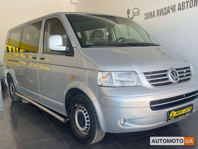 Серый Фольксваген Transporter, объемом двигателя 2.5 л и пробегом 270 тыс. км за 10400 $, фото 1 на Automoto.ua