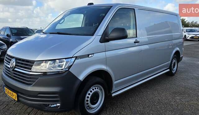 Серый Фольксваген Transporter, объемом двигателя 2 л и пробегом 203 тыс. км за 22900 $, фото 1 на Automoto.ua