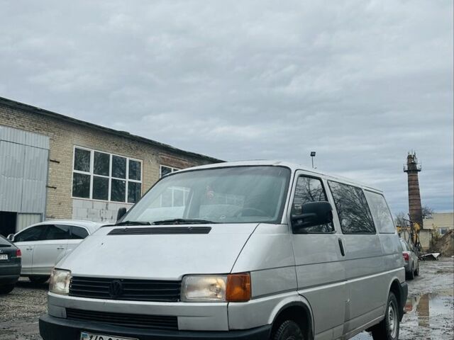 Серый Фольксваген Transporter, объемом двигателя 1.9 л и пробегом 408 тыс. км за 2850 $, фото 1 на Automoto.ua