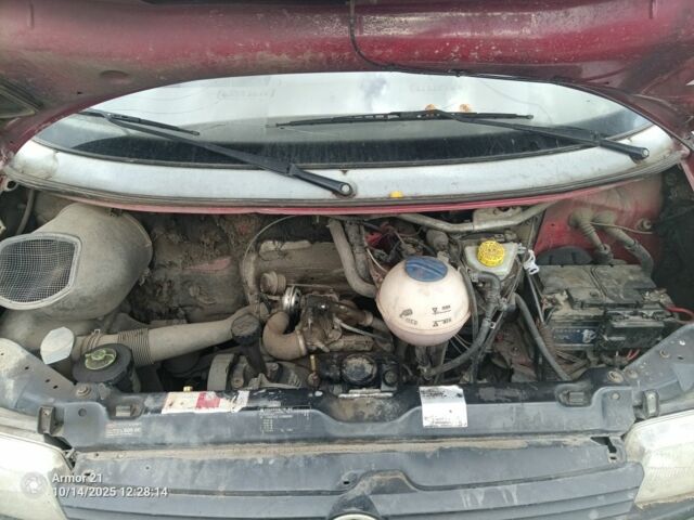 Сірий Фольксваген Transporter, об'ємом двигуна 0 л та пробігом 310 тис. км за 2800 $, фото 1 на Automoto.ua