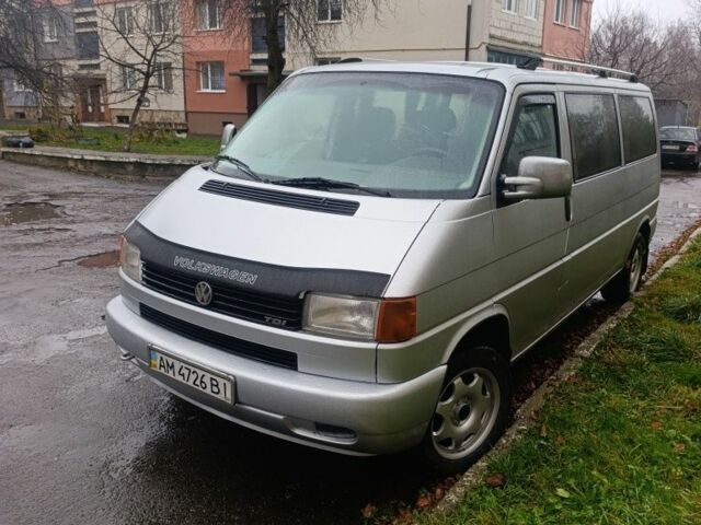 Серый Фольксваген Transporter, объемом двигателя 2.5 л и пробегом 420 тыс. км за 7300 $, фото 1 на Automoto.ua