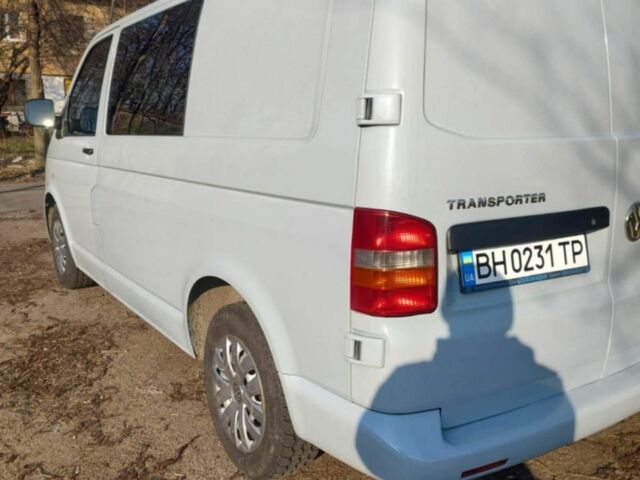 Серый Фольксваген Transporter, объемом двигателя 2.5 л и пробегом 180 тыс. км за 8500 $, фото 1 на Automoto.ua