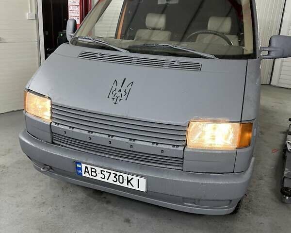Сірий Фольксваген Transporter, об'ємом двигуна 1.9 л та пробігом 232 тис. км за 4900 $, фото 1 на Automoto.ua