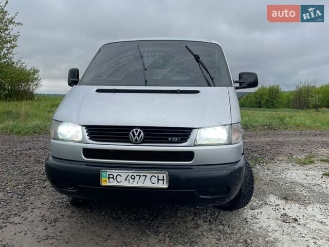 Серый Фольксваген Transporter, объемом двигателя 2.5 л и пробегом 445 тыс. км за 7200 $, фото 1 на Automoto.ua