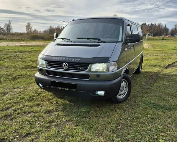 Серый Фольксваген Transporter, объемом двигателя 2.46 л и пробегом 401 тыс. км за 8900 $, фото 1 на Automoto.ua