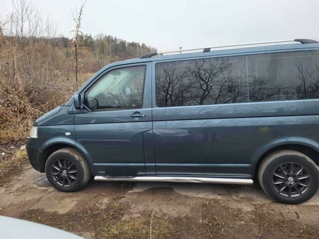 Сірий Фольксваген Transporter, об'ємом двигуна 2.5 л та пробігом 300 тис. км за 5072 $, фото 1 на Automoto.ua