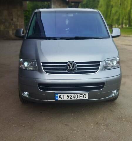 Серый Фольксваген Transporter, объемом двигателя 2.51 л и пробегом 365 тыс. км за 12800 $, фото 1 на Automoto.ua