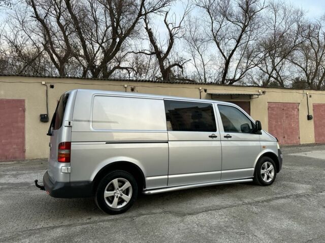 Серый Фольксваген Transporter, объемом двигателя 2.5 л и пробегом 212 тыс. км за 8200 $, фото 1 на Automoto.ua