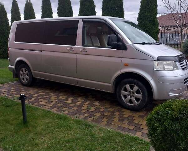 Серый Фольксваген Transporter, объемом двигателя 2.46 л и пробегом 320 тыс. км за 8300 $, фото 1 на Automoto.ua