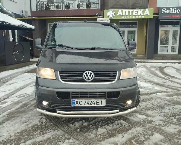 Сірий Фольксваген Transporter, об'ємом двигуна 2.5 л та пробігом 640 тис. км за 8200 $, фото 1 на Automoto.ua