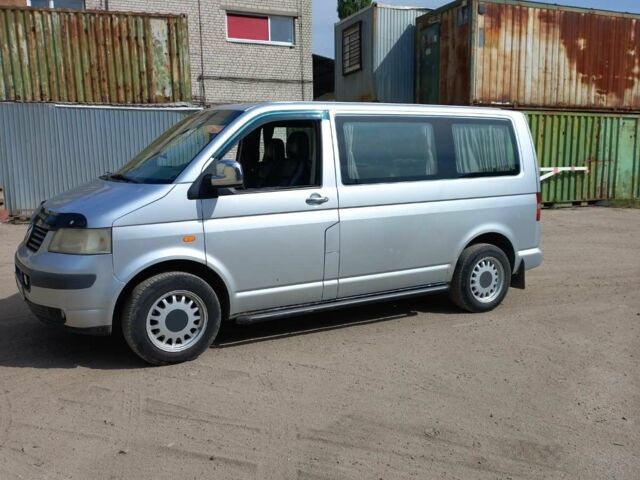 Серый Фольксваген Transporter, объемом двигателя 1.9 л и пробегом 400 тыс. км за 6500 $, фото 1 на Automoto.ua