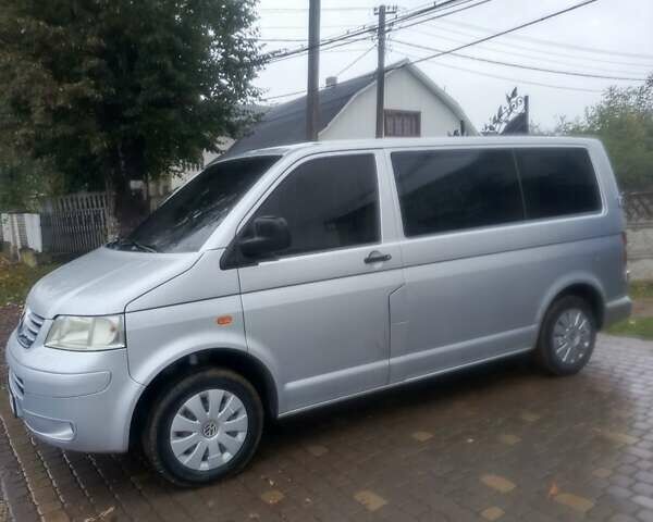 Серый Фольксваген Transporter, объемом двигателя 1.9 л и пробегом 379 тыс. км за 8700 $, фото 1 на Automoto.ua