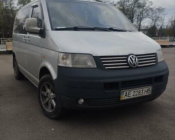 Серый Фольксваген Transporter, объемом двигателя 1.9 л и пробегом 479 тыс. км за 6400 $, фото 1 на Automoto.ua