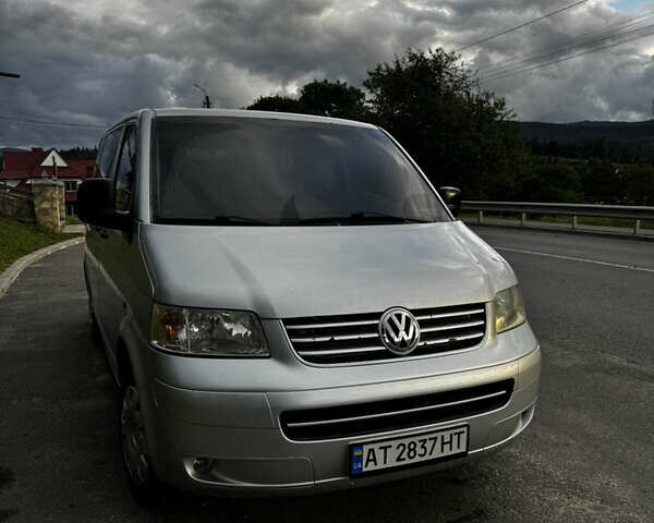 Серый Фольксваген Transporter, объемом двигателя 1.9 л и пробегом 370 тыс. км за 7800 $, фото 1 на Automoto.ua