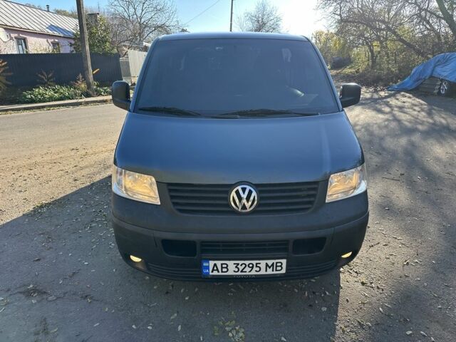Серый Фольксваген Transporter, объемом двигателя 2.5 л и пробегом 470 тыс. км за 4650 $, фото 1 на Automoto.ua