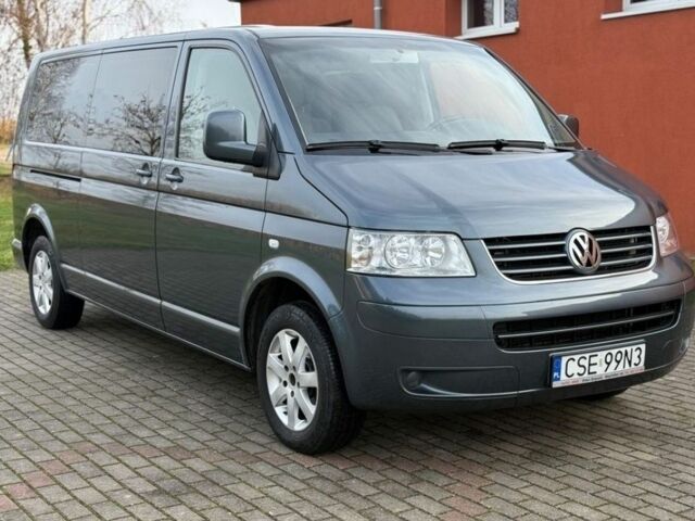 Серый Фольксваген Transporter, объемом двигателя 2.5 л и пробегом 238 тыс. км за 4500 $, фото 1 на Automoto.ua