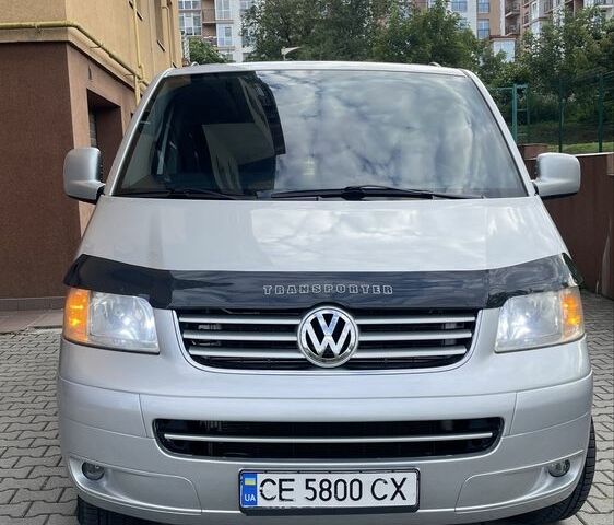 Серый Фольксваген Transporter, объемом двигателя 2.5 л и пробегом 376 тыс. км за 9000 $, фото 1 на Automoto.ua