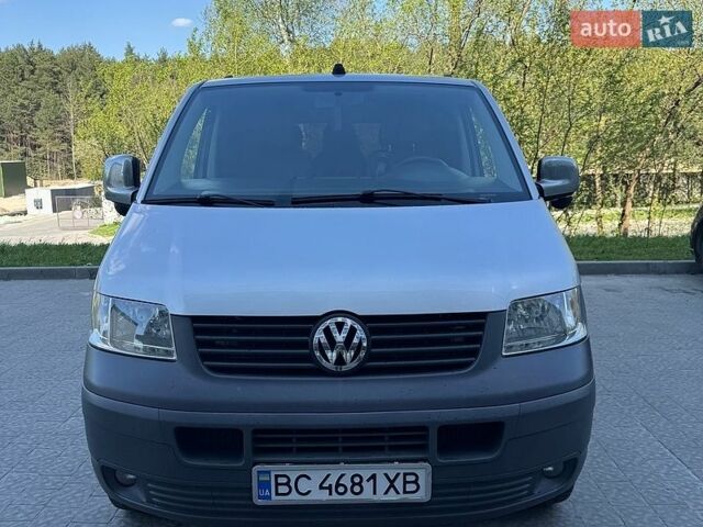 Серый Фольксваген Transporter, объемом двигателя 2.46 л и пробегом 340 тыс. км за 10300 $, фото 1 на Automoto.ua