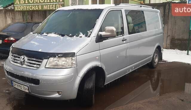 Серый Фольксваген Transporter, объемом двигателя 2.5 л и пробегом 350 тыс. км за 8500 $, фото 1 на Automoto.ua