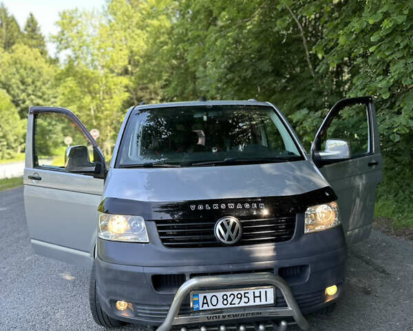 Сірий Фольксваген Transporter, об'ємом двигуна 2.46 л та пробігом 270 тис. км за 9200 $, фото 1 на Automoto.ua