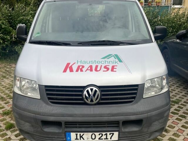 Серый Фольксваген Transporter, объемом двигателя 1.9 л и пробегом 190 тыс. км за 3483 $, фото 1 на Automoto.ua