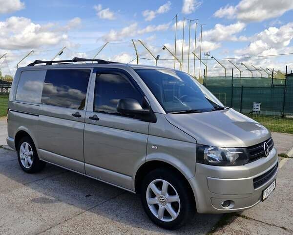 Серый Фольксваген Transporter, объемом двигателя 1.97 л и пробегом 299 тыс. км за 16800 $, фото 1 на Automoto.ua