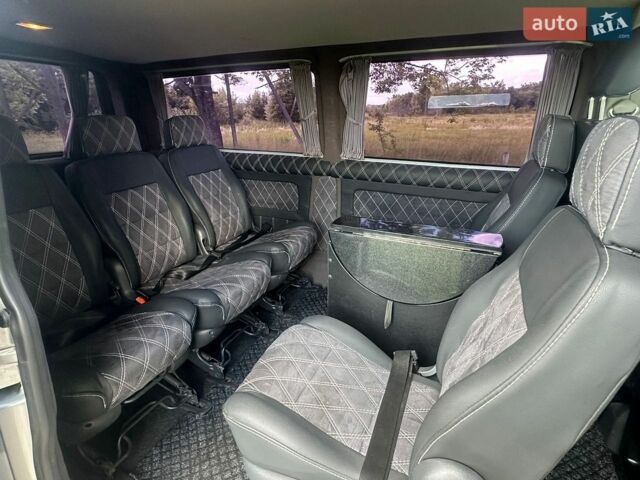 Сірий Фольксваген Transporter, об'ємом двигуна 1.97 л та пробігом 293 тис. км за 15500 $, фото 1 на Automoto.ua
