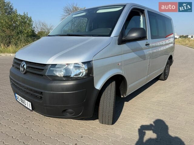 Серый Фольксваген Transporter, объемом двигателя 2 л и пробегом 261 тыс. км за 18900 $, фото 1 на Automoto.ua