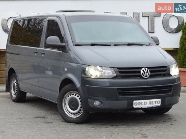 Серый Фольксваген Transporter, объемом двигателя 1.97 л и пробегом 70 тыс. км за 39999 $, фото 1 на Automoto.ua
