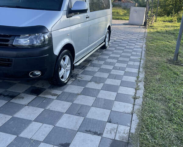 Серый Фольксваген Transporter, объемом двигателя 1.97 л и пробегом 240 тыс. км за 13599 $, фото 1 на Automoto.ua