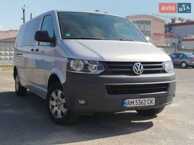 Серый Фольксваген Transporter, объемом двигателя 1.97 л и пробегом 265 тыс. км за 16500 $, фото 1 на Automoto.ua