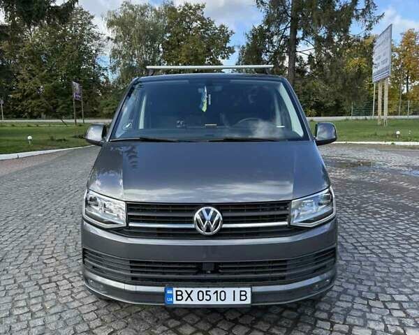 Сірий Фольксваген Transporter, об'ємом двигуна 2 л та пробігом 259 тис. км за 27500 $, фото 1 на Automoto.ua