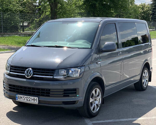 Сірий Фольксваген Transporter, об'ємом двигуна 2 л та пробігом 203 тис. км за 24600 $, фото 1 на Automoto.ua