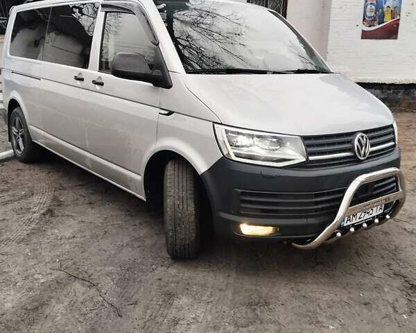 Серый Фольксваген Transporter, объемом двигателя 1.97 л и пробегом 210 тыс. км за 31800 $, фото 1 на Automoto.ua