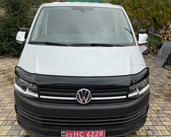 Сірий Фольксваген Transporter, об'ємом двигуна 2 л та пробігом 204 тис. км за 26000 $, фото 1 на Automoto.ua