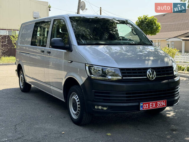 Серый Фольксваген Transporter, объемом двигателя 2 л и пробегом 173 тыс. км за 23400 $, фото 1 на Automoto.ua