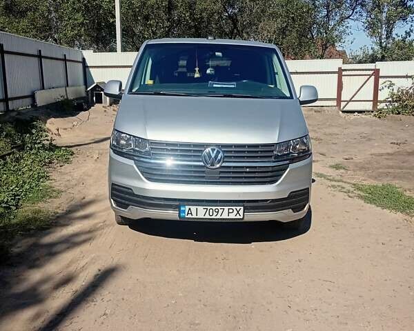 Серый Фольксваген Transporter, объемом двигателя 1.97 л и пробегом 235 тыс. км за 25500 $, фото 1 на Automoto.ua