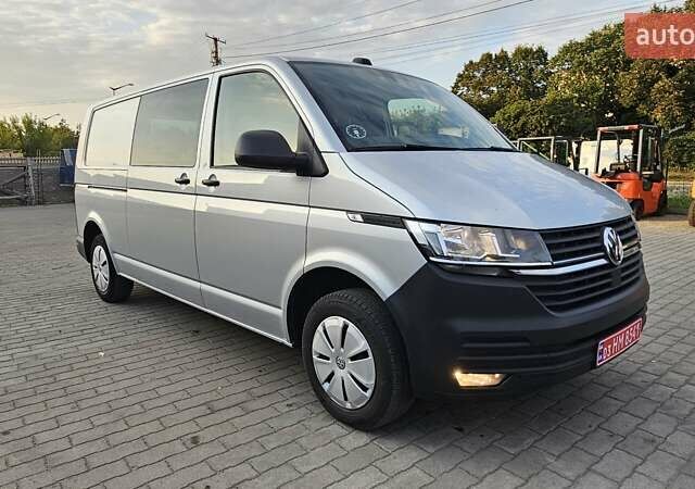 Серый Фольксваген Transporter, объемом двигателя 1.97 л и пробегом 206 тыс. км за 25550 $, фото 1 на Automoto.ua