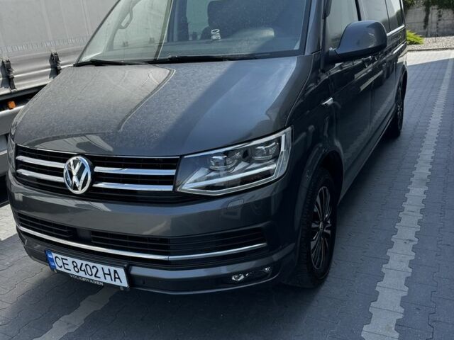 Серый Фольксваген Transporter, объемом двигателя 2 л и пробегом 260 тыс. км за 28903 $, фото 1 на Automoto.ua