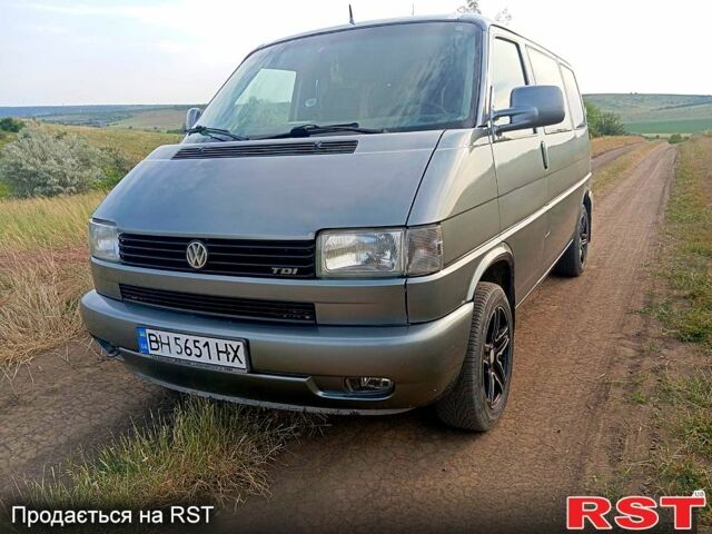Сірий Фольксваген Transporter, об'ємом двигуна 2.5 л та пробігом 347 тис. км за 4500 $, фото 1 на Automoto.ua