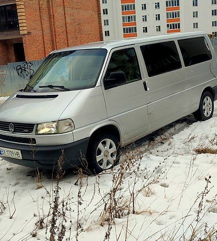 Сірий Фольксваген Transporter, об'ємом двигуна 2.5 л та пробігом 368 тис. км за 10400 $, фото 1 на Automoto.ua