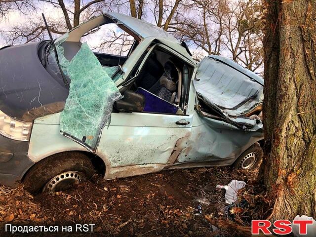 Фольксваген Transporter 2005 в Киеве на Automoto.ua Серый Фольксваген Transporter, объемом двигателя 2.5 л и пробегом 340 тыс. км за 2300 $, фото 1 на Automoto.ua