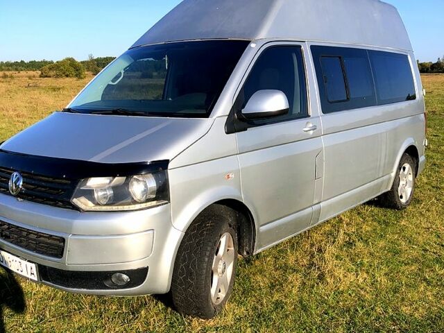 Серый Фольксваген Transporter, объемом двигателя 2.5 л и пробегом 310 тыс. км за 9300 $, фото 1 на Automoto.ua