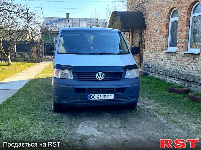 Серый Фольксваген Transporter, объемом двигателя 1.9 л и пробегом 430 тыс. км за 7000 $, фото 1 на Automoto.ua