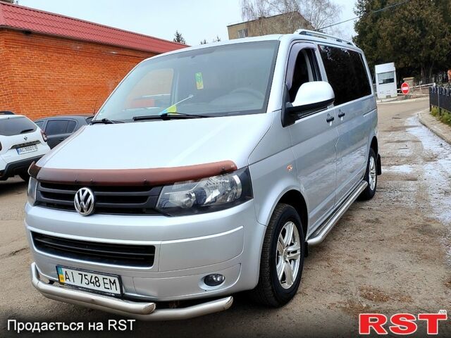 Серый Фольксваген Transporter, объемом двигателя 2 л и пробегом 300 тыс. км за 12399 $, фото 1 на Automoto.ua