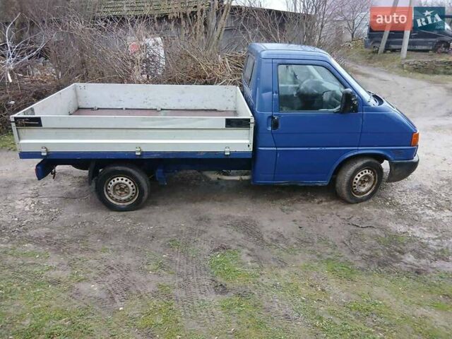 Синий Фольксваген Transporter, объемом двигателя 1.9 л и пробегом 173 тыс. км за 5000 $, фото 1 на Automoto.ua