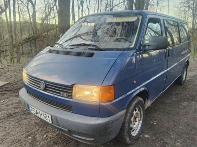 Синий Фольксваген Transporter, объемом двигателя 0 л и пробегом 200 тыс. км за 3300 $, фото 1 на Automoto.ua