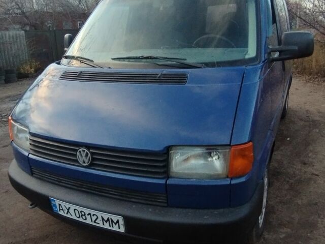 Синий Фольксваген Transporter, объемом двигателя 1.9 л и пробегом 365 тыс. км за 3800 $, фото 1 на Automoto.ua